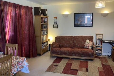 undefined, at Owens Way, Temple Cowley, Cowley OX4