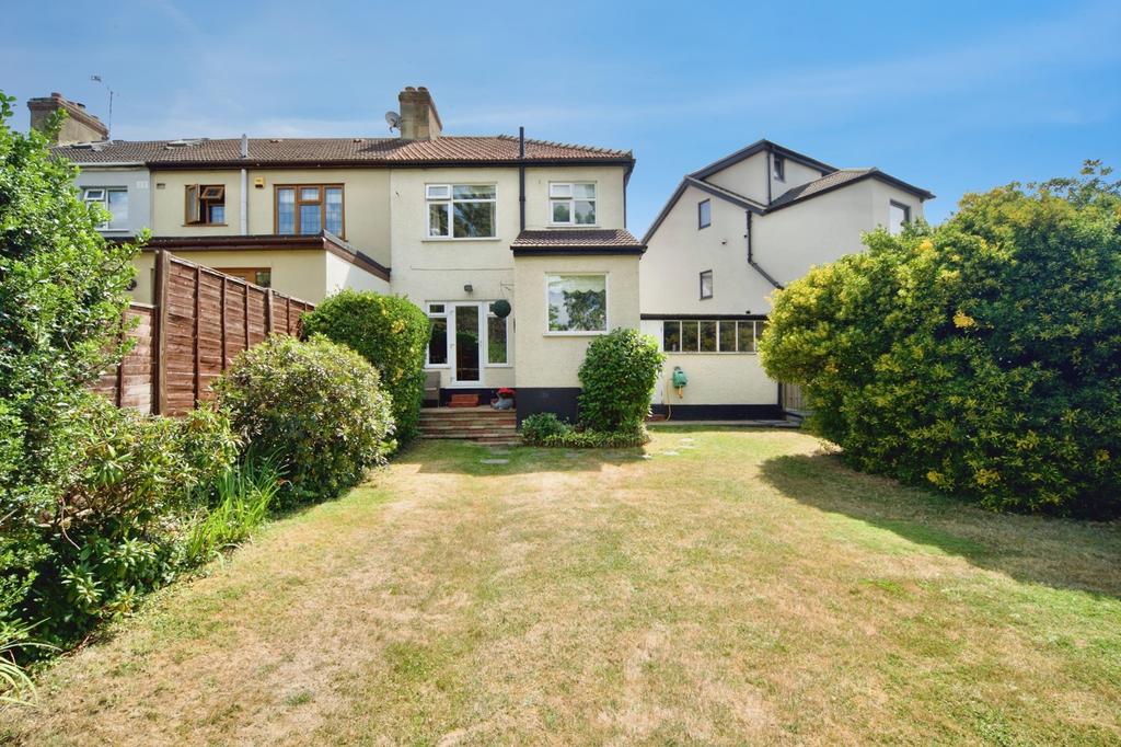 Detached house exterior, garden