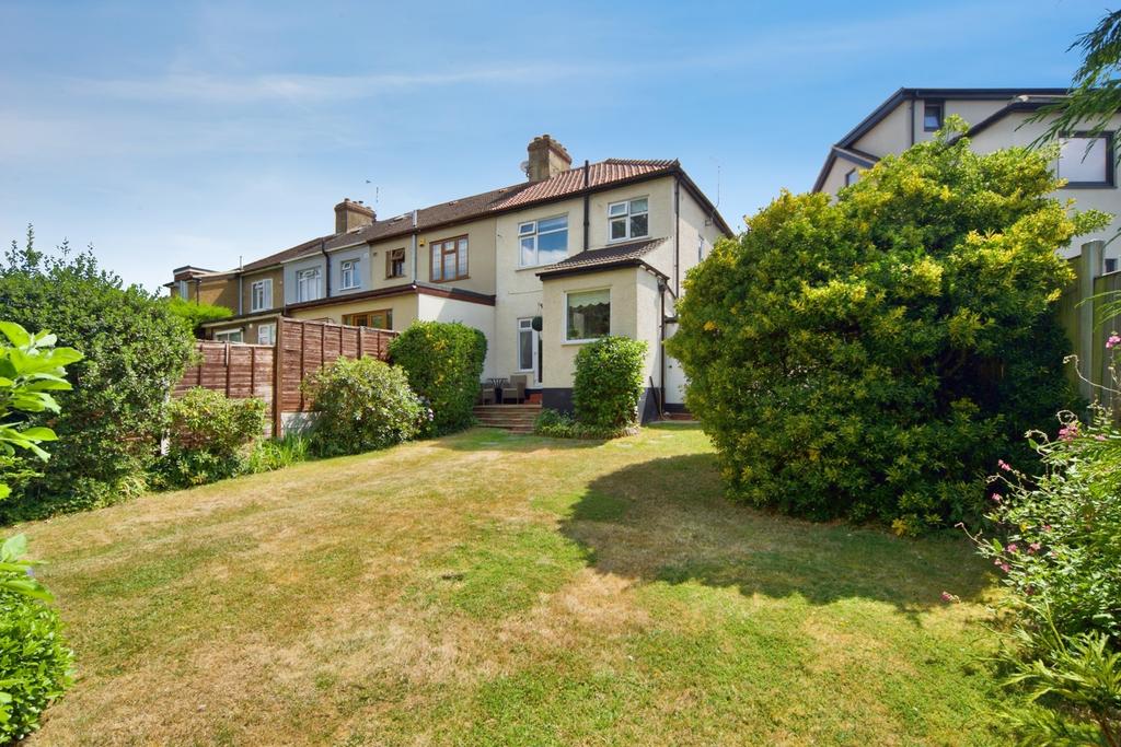 Detached house exterior, garden