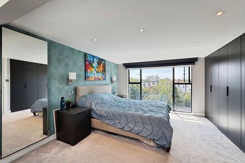 4 bedroom semi-detached house for sale, Morley Crescent, Edgware, HA8