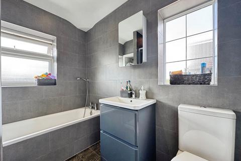4 bedroom semi-detached house for sale, Morley Crescent, Edgware, HA8