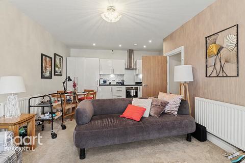 undefined, London Road, Bracknell