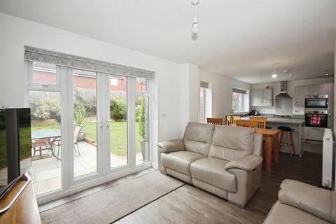 4 bedroom detached house for sale, Farnes Close, Lighthorne Heath, Leamington Spa