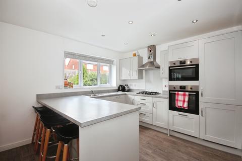 4 bedroom detached house for sale, Farnes Close, Lighthorne Heath, Leamington Spa