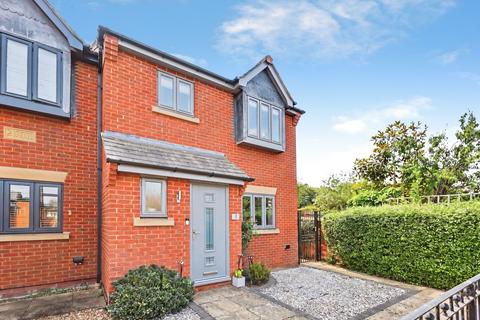 3 bedroom end of terrace house for sale, High Street, Hardingstone, Northampton