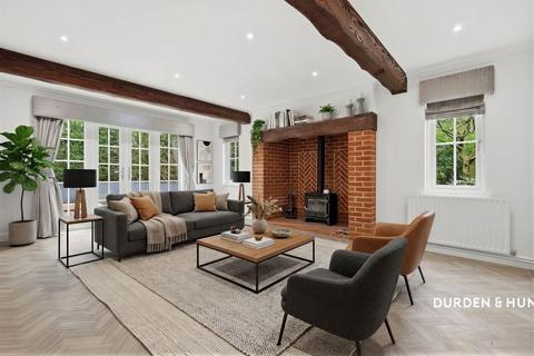 5 bedroom detached house for sale, Epping Road, North Weald, CM16