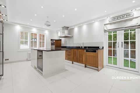 5 bedroom detached house for sale, Epping Road, North Weald, CM16