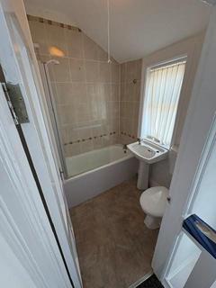 2 bedroom apartment to rent, Sefton Road, Liverpool L21