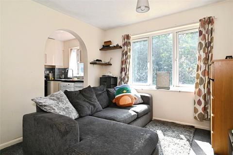 1 bedroom flat to rent, Tilebarn Close, Henley-on-thames, RG9