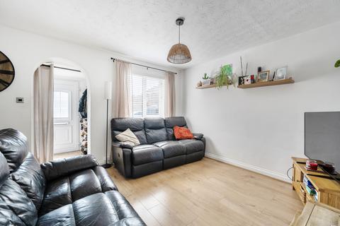 2 bedroom end of terrace house for sale, Cloudberry Road, Woodhall Park, Swindon, SN25