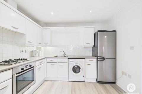 1 bedroom flat to rent, Carlisle Road, Buckingham Court Carlisle Road, RM1