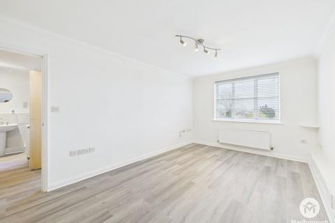 1 bedroom flat to rent, Carlisle Road, Buckingham Court Carlisle Road, RM1