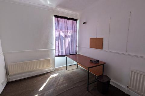 3 bedroom end of terrace house to rent, Livingstone Road, Southampton, Hampshire, SO14
