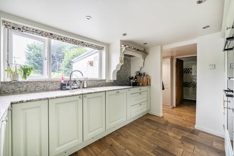 4 bedroom detached house for sale, Honey Hill, Berkshire RG40