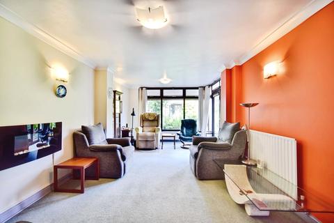 4 bedroom detached house for sale, Bell Crescent, Burham, Rochester, Kent, ME1