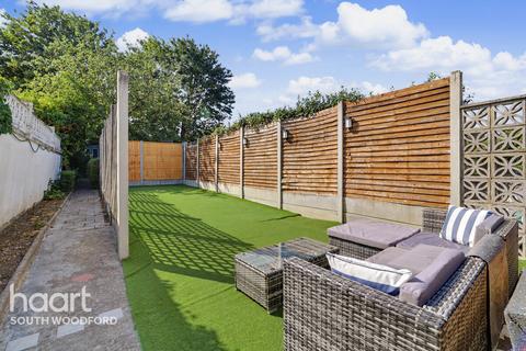 2 bedroom duplex for sale, Wynndale Road, London