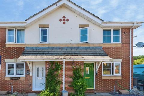 2 bedroom house for sale, Richards Way, Slough SL1