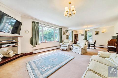 2 bedroom bungalow for sale, Hinton Road, Northamptonshire NN13