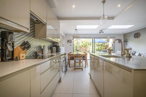4 bedroom house for sale, Castlegate, Richmond, TW9