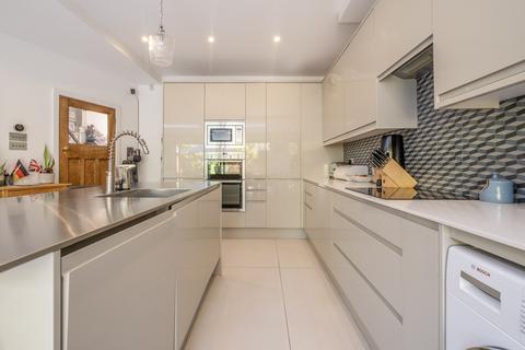 4 bedroom house for sale, Castlegate, Richmond, TW9