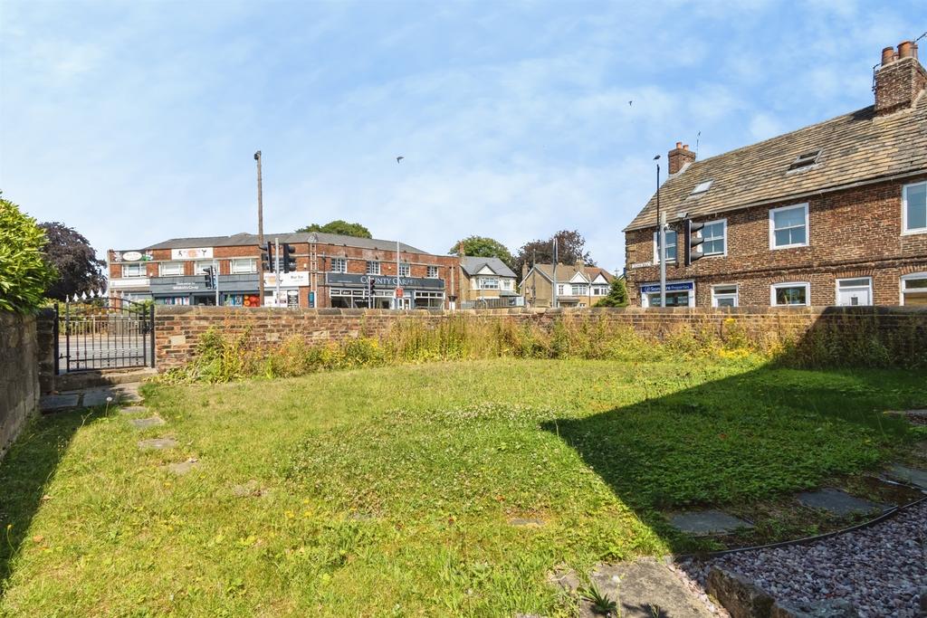 House in Leeds, Whitkirk - View 3
