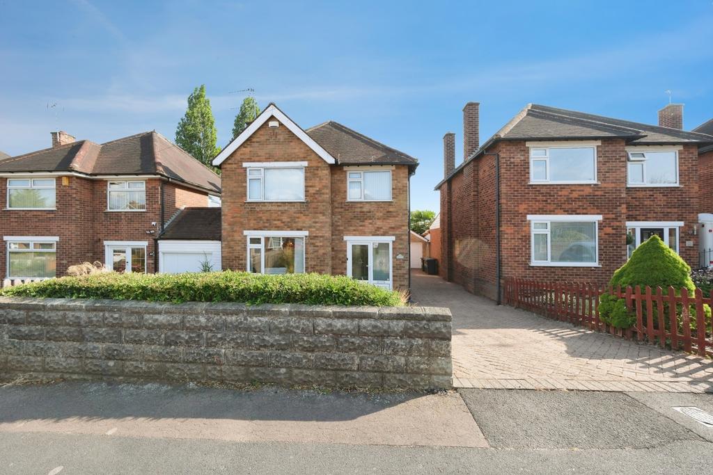 House in Broxtowe, Assarts Farm Estate, Nuthall - View 5