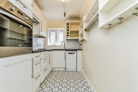 2 bedroom flat for sale, Wickham Road, Croydon, CR0