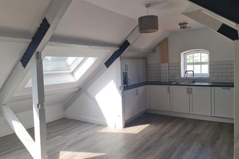 2 bedroom flat for sale, Flat 5, Tooleys Mill, 1 Old Road, Leighton Buzzard, Bedfordshire LU7 2RP