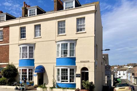 undefined, Olivers Guest House, 12 Waterloo Place, Weymouth, Dorset, DT4 7PG