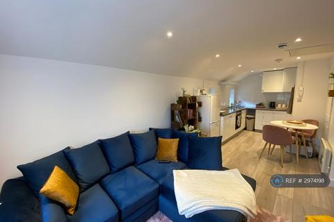 1 bedroom flat to rent, High Street, Semington, Trowbridge, BA14