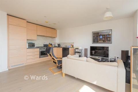 2 bedroom flat for sale, Redwing Crescent, Greenhithe DA9