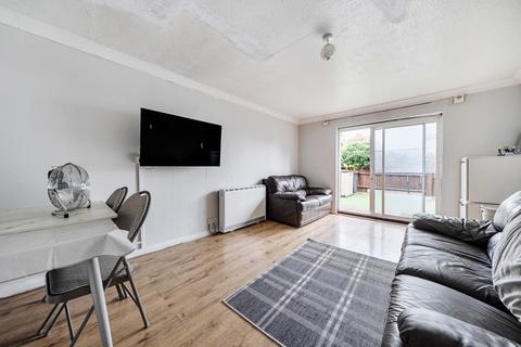 2 bedroom end of terrace house for sale, Tamworth Lane, Mitcham CR4