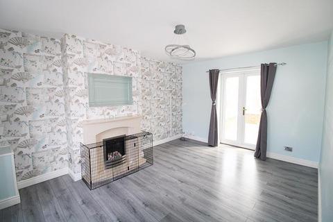 1 bedroom house to rent, Waldron Avenue, Brierley Hill