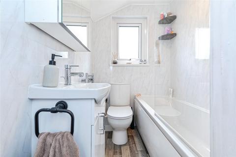 2 bedroom terraced house for sale, High Street, Wouldham, Kent, ME1