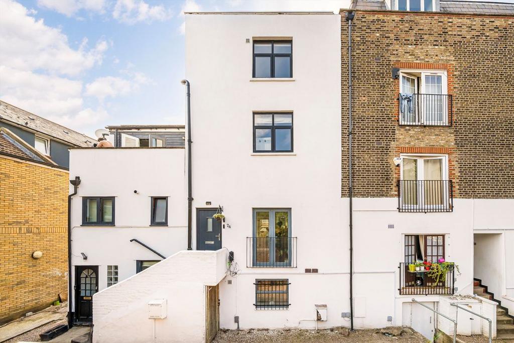 House in London - View 3