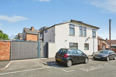 5 bedroom end of terrace house for sale, Stone Hill Road, DERBY