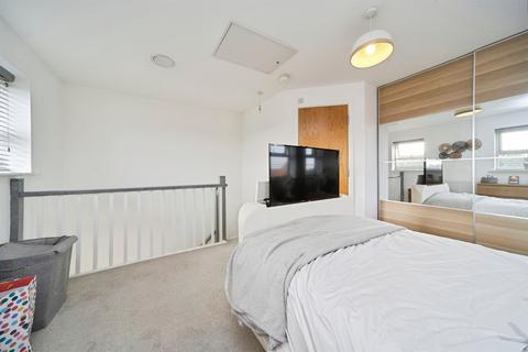 2 bedroom semi-detached house for sale, Asket Row, LEEDS