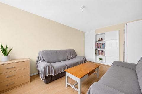 1 bedroom flat for sale, Station Road, London