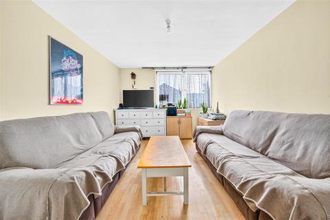1 bedroom flat for sale, Station Road, London