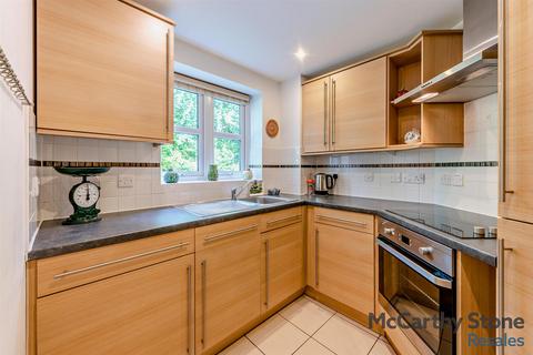 1 bedroom apartment for sale, Ridgeway Court, Mutton Hall Hill, Heathfield, East Sussex, TN21 8NB