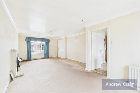 3 bedroom semi-detached house for sale, Leander Drive, Boldon Colliery
