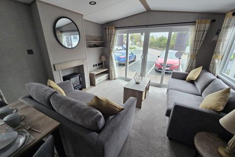 2 bedroom park home for sale, Tarka Holiday Park – Devon