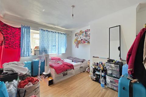 undefined, Bevan Avenue, Barking