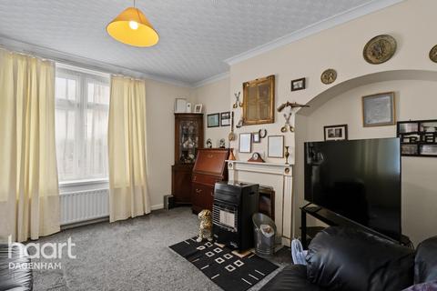 2 bedroom end of terrace house for sale, Canonsleigh Road, Dagenham