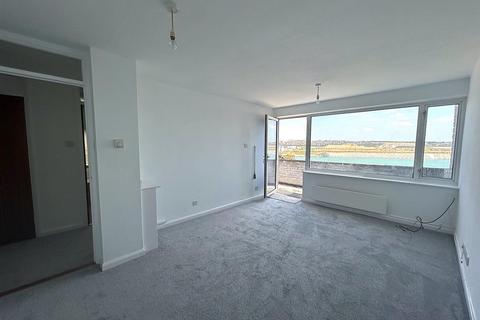 2 bedroom flat for sale, Fort Road, Newhaven