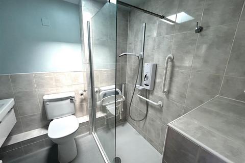 2 bedroom flat for sale, Fort Road, Newhaven