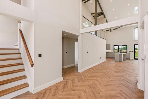 4 bedroom barn conversion for sale, Woodbarn Lane, Carlton Colville