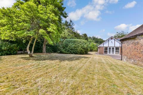 Brighton Road, Tadworth, Surrey