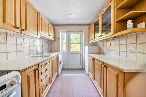 3 bedroom terraced house for sale, Pensclose, Witney, Oxfordshire