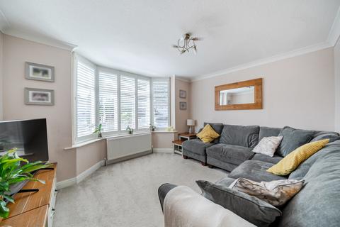 undefined, Church Road, Byfleet, KT14